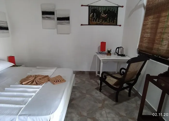 Full Moon Resort Unawatuna