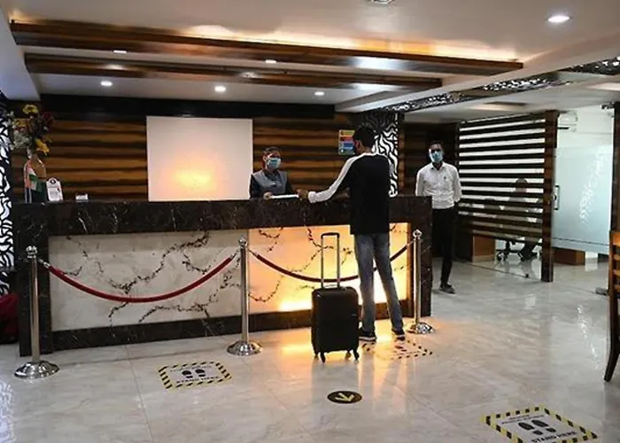 Fabhotel Prime Ace Grand Vadodara