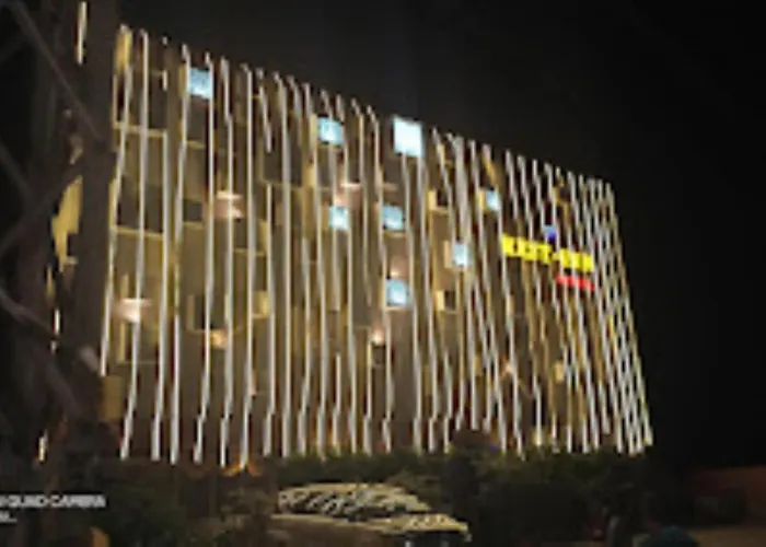 Rest Inn Hotel Khammam