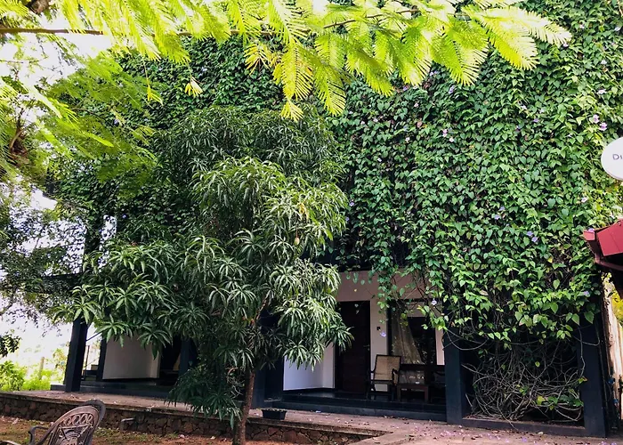 Dambulla Rock Arch Bed & Breakfast
