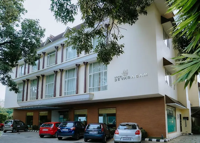 Hotel Devaragam By K P Namboodiri'S Guruvayur