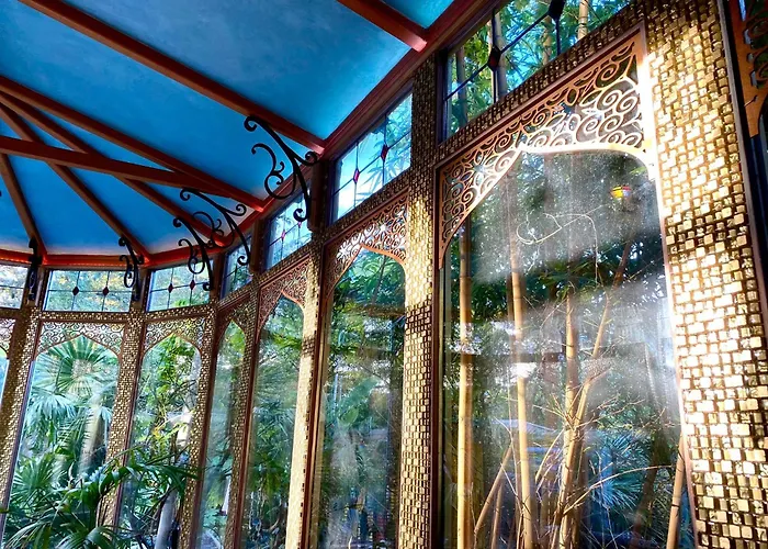 Riad Agraba, 1001 Nights Lomm