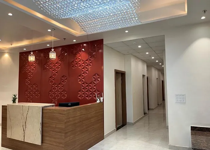 Hotel Satsang Grand Varanasi