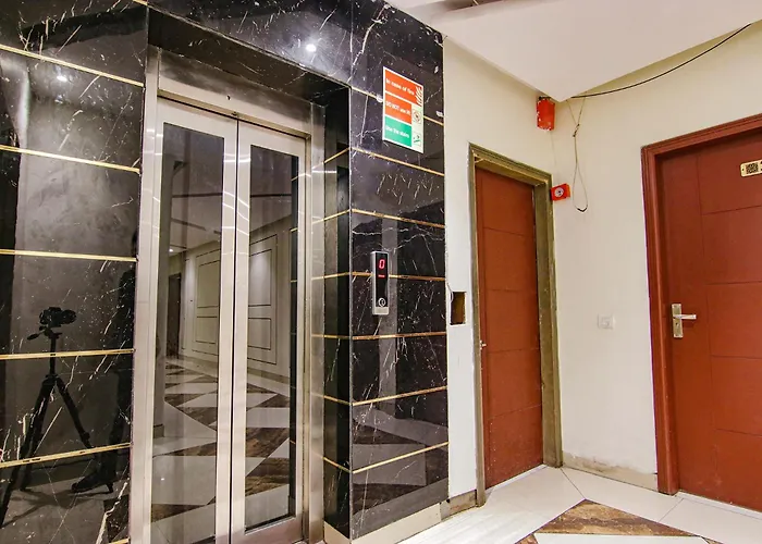 Fabhotel Golden Glory Neu-Delhi