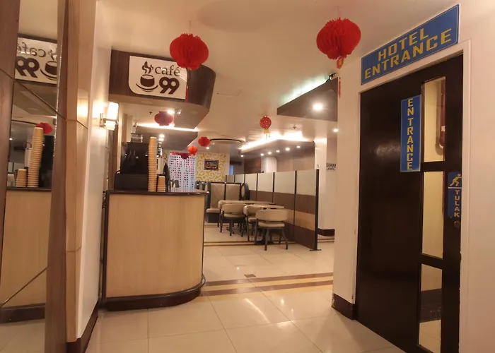 Hotel 99 Monumento Caloocan