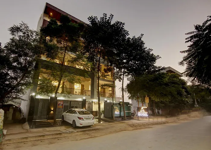 360 Degree Hotel Gurgaon