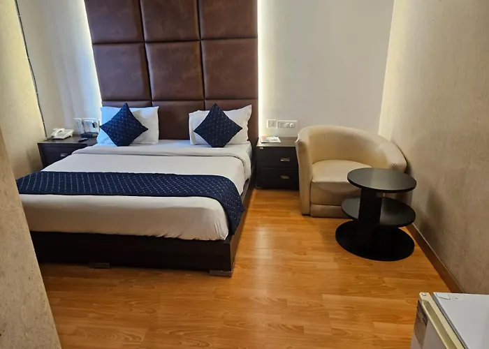 Hotel O Delhi, Near Karol Bagh Main Market And Metro Station New Delhi