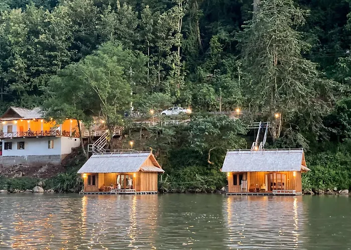 Nongkhiaw The Float House Hotel