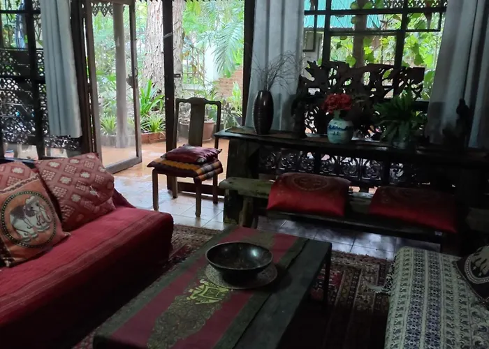 Teak House Chiang Mai Hotel