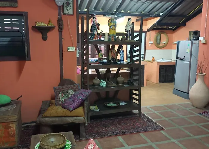 Teak House Chiang Mai Hotel
