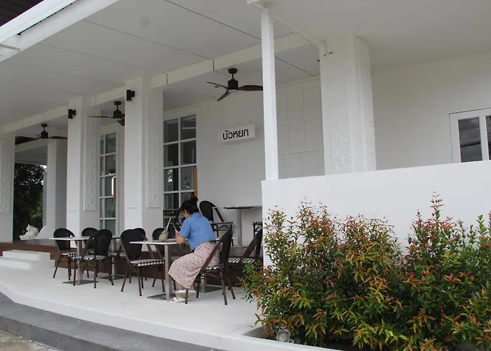 โรงแรมลักษวรรณ บูติก เชียงราย - SHA Extra Plus