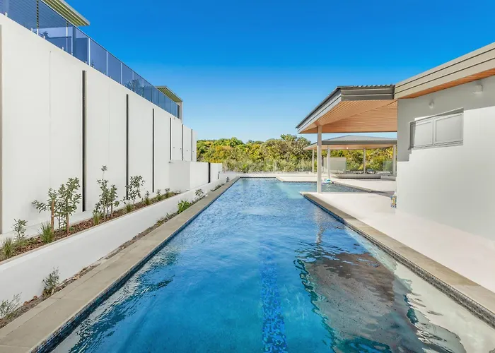 Oceanus Bokarina Beach Hotel Kawana Waters