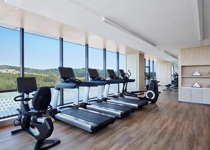 Courtyard By Marriott Qinhuangdao West Hotel