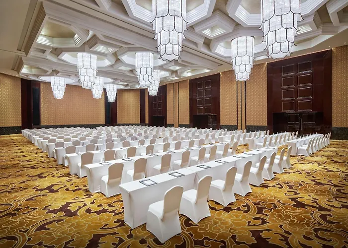 Sheraton Shanghai Waigaoqiao Hotel