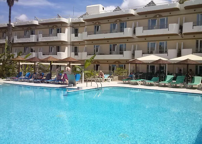 Astron Hotel İstanköy