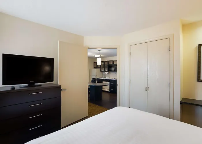 Sonesta Simply Suites Des Moines West Des Moines