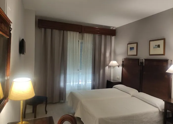 Hotel Iberia Plaza América Caces