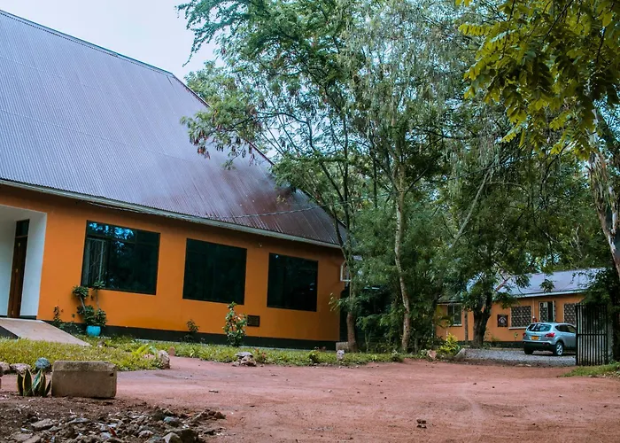 Charming Bungalows Mwanza