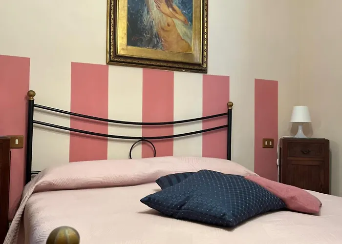 Tuscan Room San Quirico d'Orcia