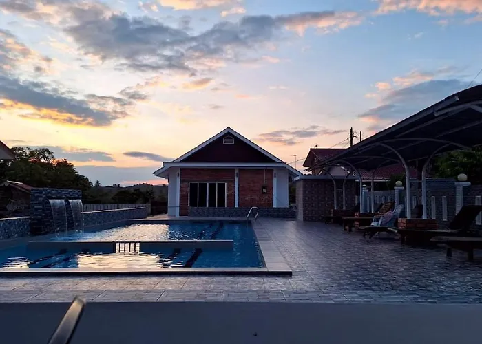 The Nutshell Chalet Langkawi Pantai Cenang 