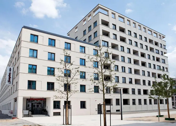 Hampton By Hilton Regensburg Hotel