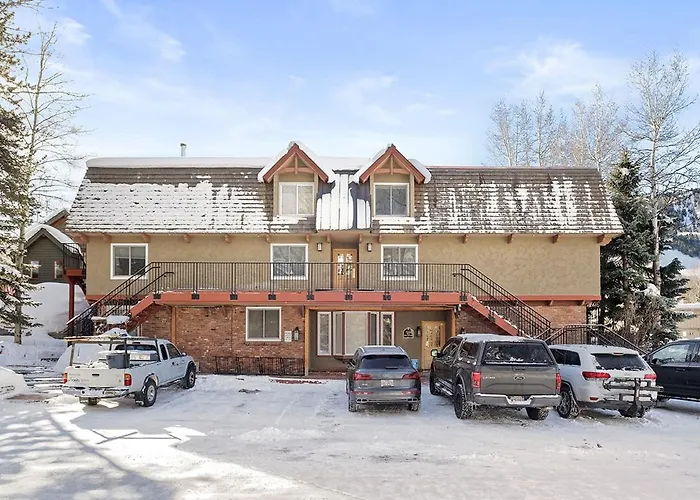 Chateau Blanc Unit 13, Blocks To Downtown Aspen