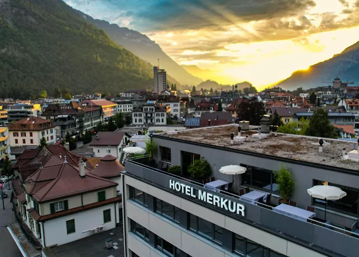 Hotel Merkur - West Station Entrelagos