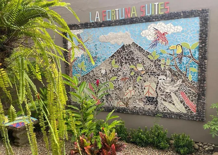 La Fortuna Lodge By Treebu Hotels