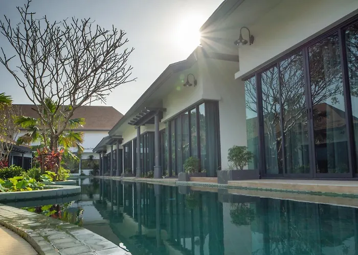 Tajh Pool Villas Chalong