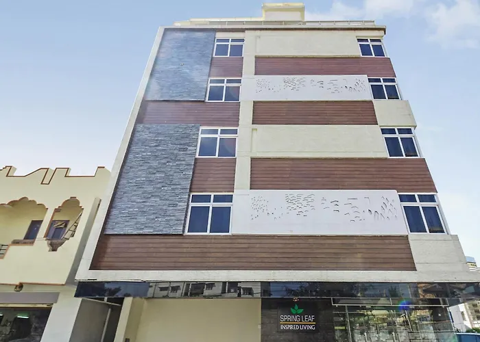 Capital O Hotel Green Leaf Madhapur