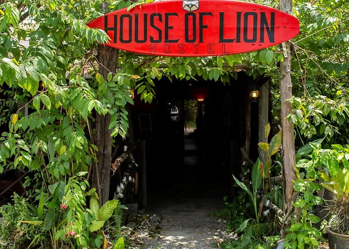 House Of Lion Hostel Pantai Cenang 