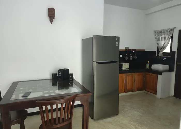 Arazo Villa Unawatuna