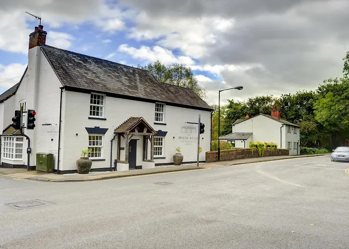 The Bridge House Henley Hotel