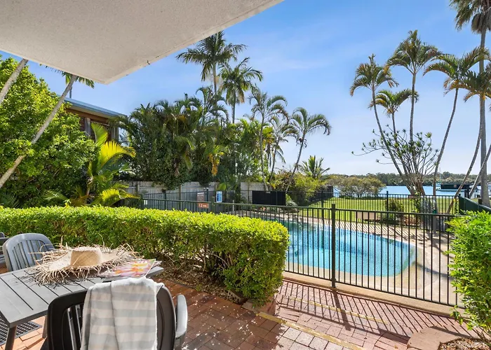 Cayman Quays Motel Noosaville
