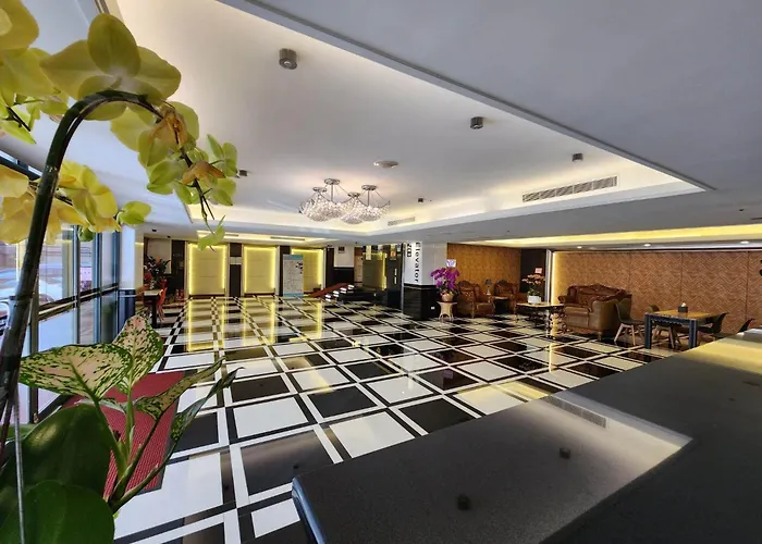 Shihzuwan Hotel - Kaohsiung Station