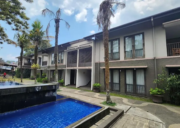 Summer Hills Hotel & Villas Bandung