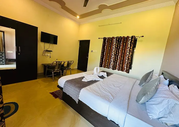Siddarth Resort - Mountain View With Pool Pushkar
