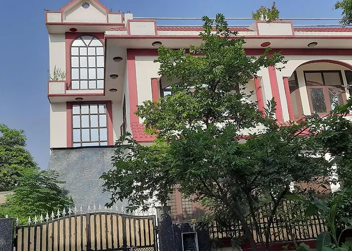 Balaji Guest House - Home Stay Greater Noida