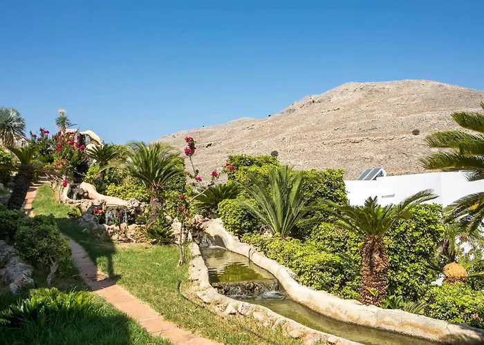 Lambis Studios & Apartments Lindos
