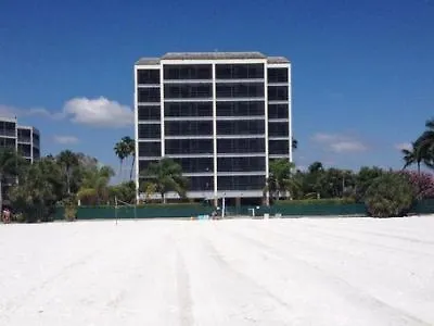 Hilton Grand Vacations Seawacht On The Bay Resort Fort Myers Beach