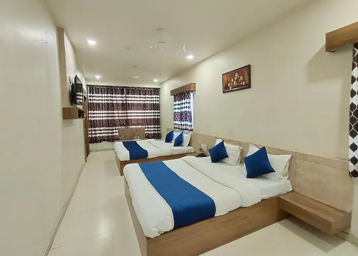 Hotel Palm Residency Ahmedabad