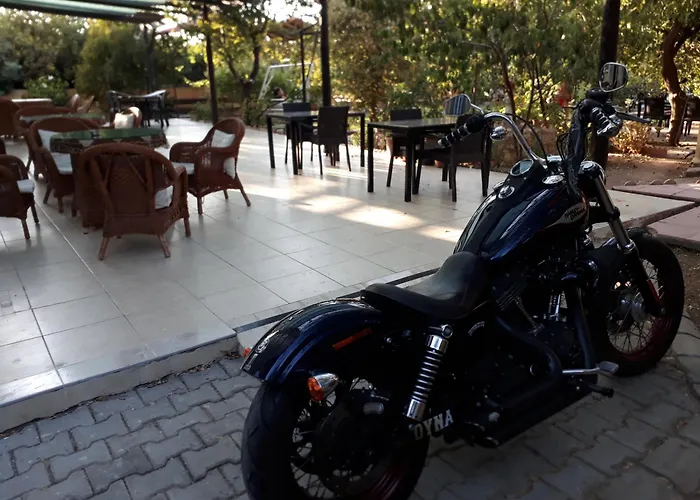 Lapida Garden Bed & Breakfast Lapta