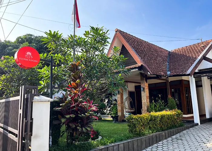 Roemah Renjana Bandung Bed & Breakfast