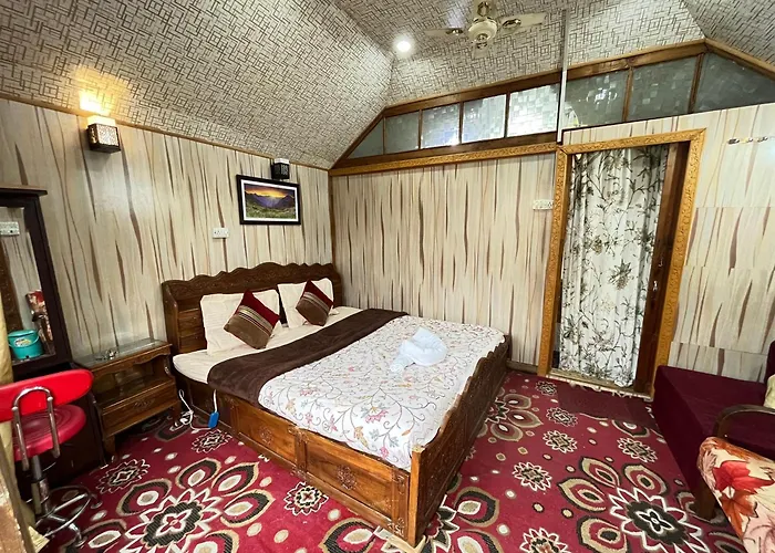 New Silver Jubilee Heritage Group Of Houseboats Srinagar 