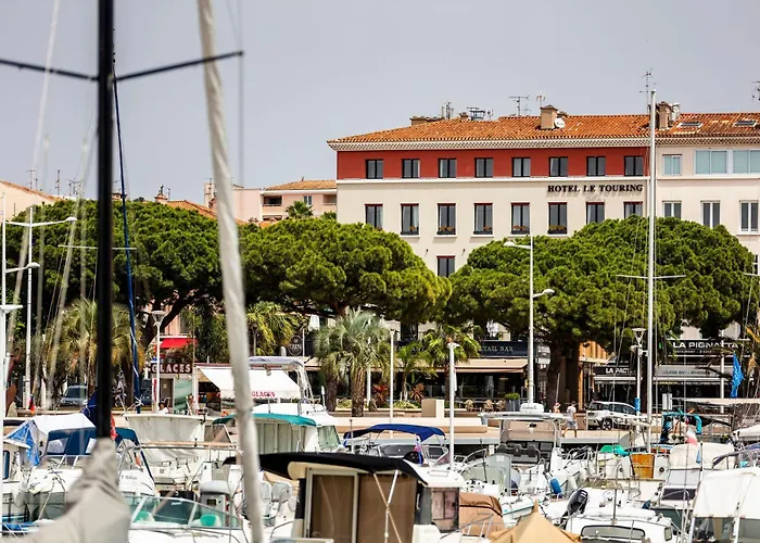 Hotel Restaurant Le Touring - Teritoria Saint-Raphael 