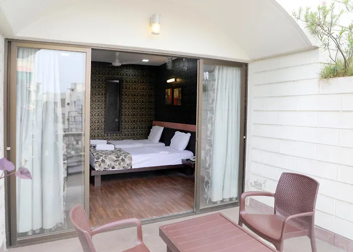 Hotel Pearls Aurangabad 