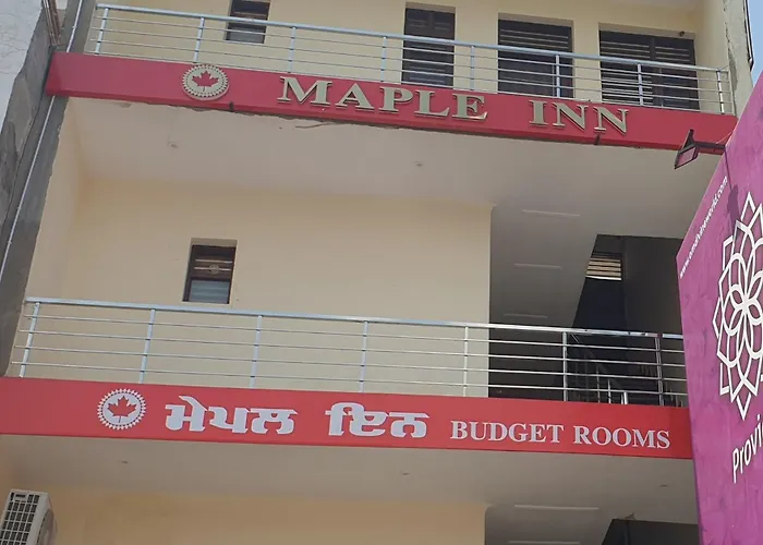 Maple Leaf Hotel Kharar