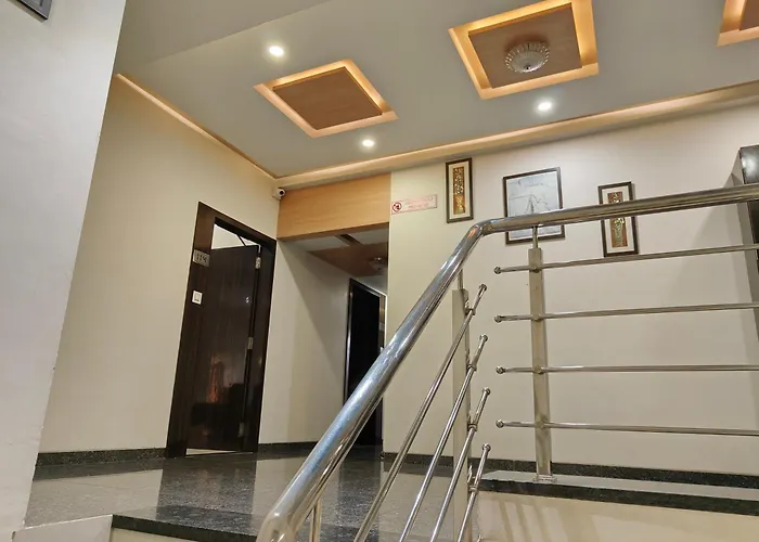 Hotel Sahyog & Rooms Surat