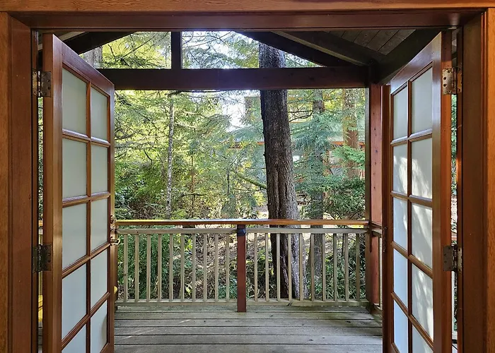 Snug Harbour Inn Ucluelet