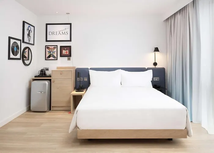 Hampton By Hilton Rochdale Hotel